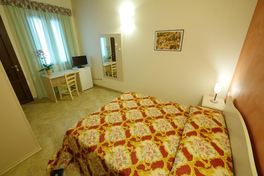 Tenuta Cavalieri Леверано Екстер'єр фото